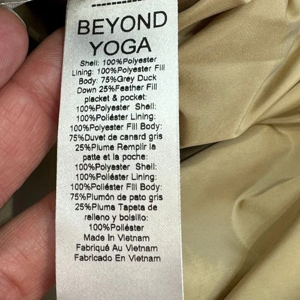 Beyond Yoga Women's‎ Pillow Puffer Vest Duck Down Zip Front Travertine Size L